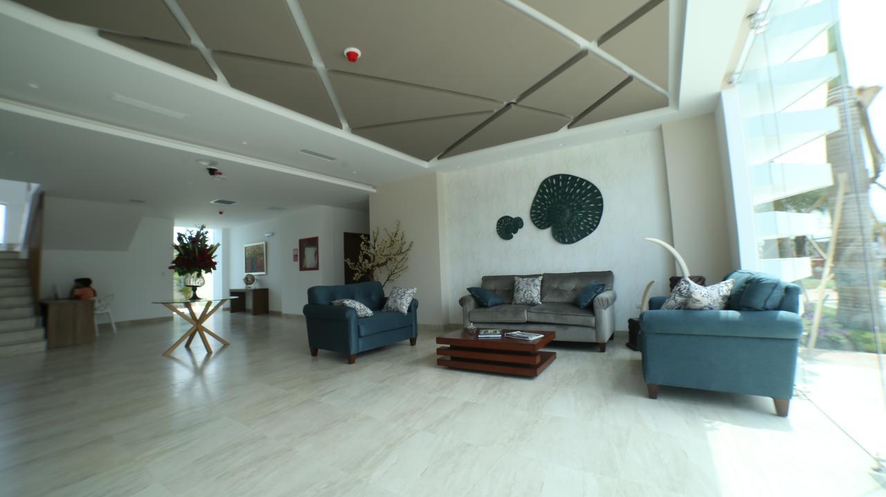 Aquamarina Hotel Manta Exterior photo